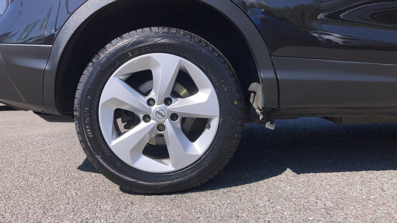 Nissan Qashqai 1.5 dCi 115 Acenta Premium 5dr Diesel Hatchback